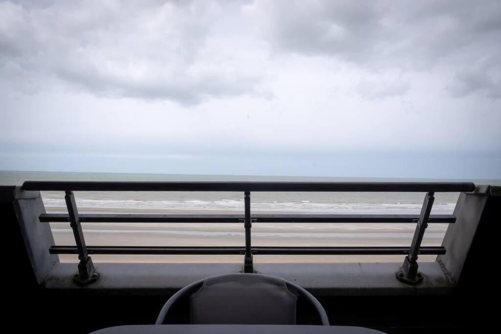 White & Sea, Face A La Mer Bray-Dunes Exterior foto